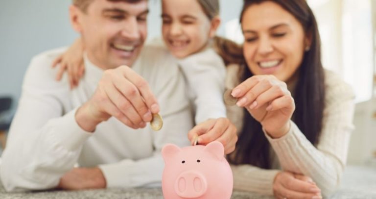 Cum să cultivăm educația financiară la copii?