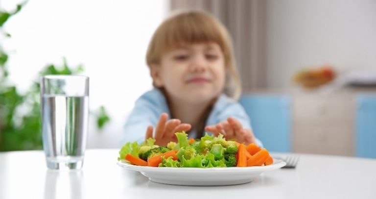 De ce copilul refuză să mănânce ceea ce chiar el a cerut?