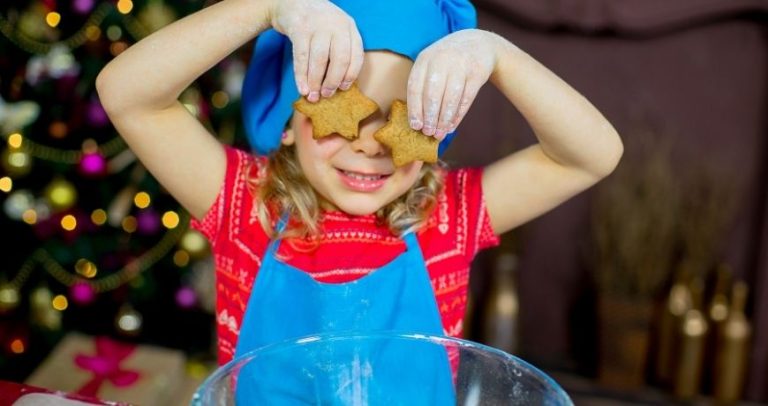 Cum implicăm copiii în pregătirile de sărbători