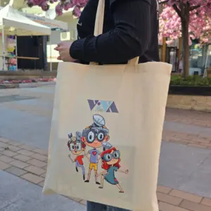 Sacoșă eco din bumbac gros, cu mânere lungi, fără inscripție, cu personajele Vivo, Tino și Viva